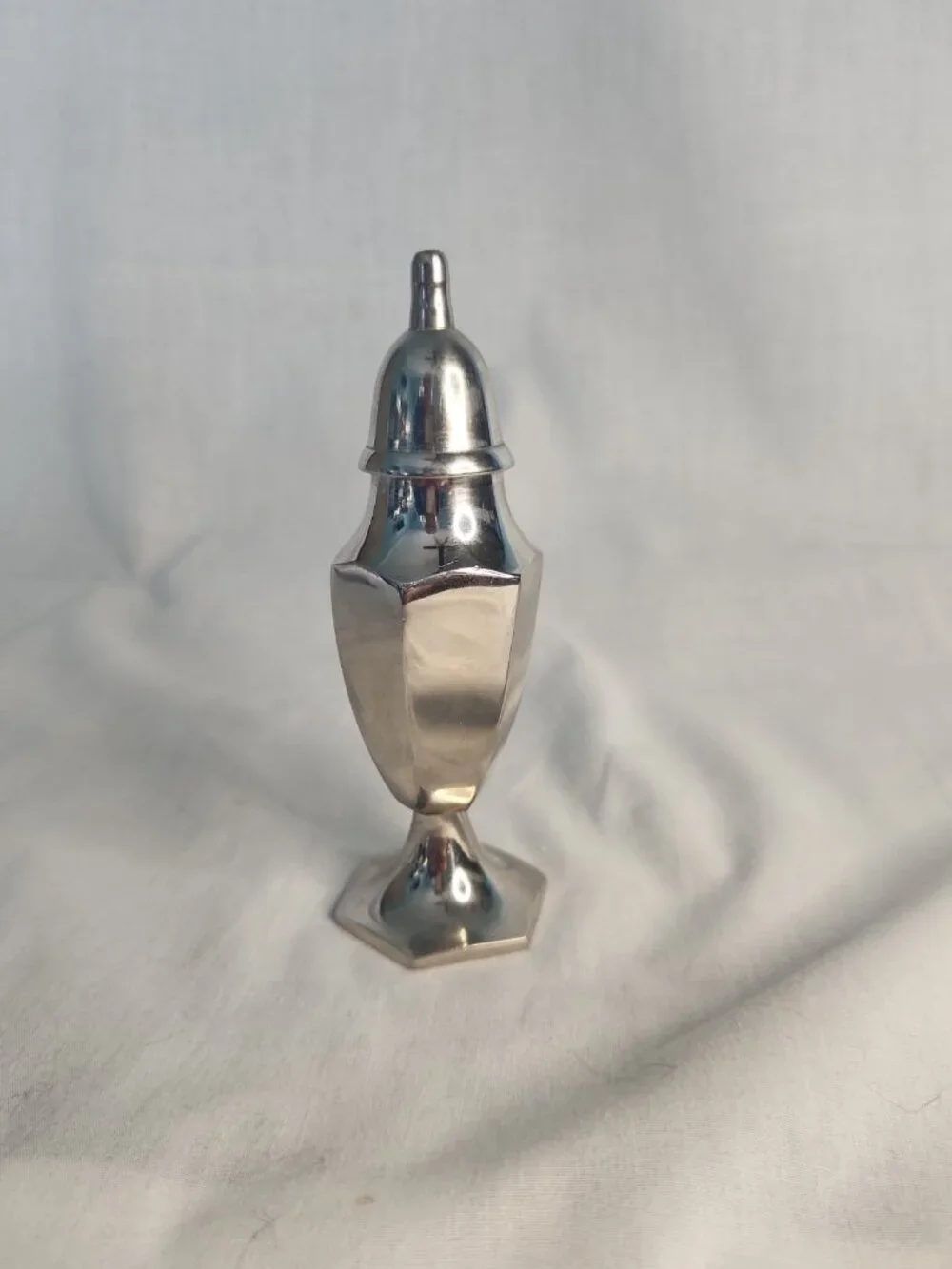 Unbranded lovely shaker